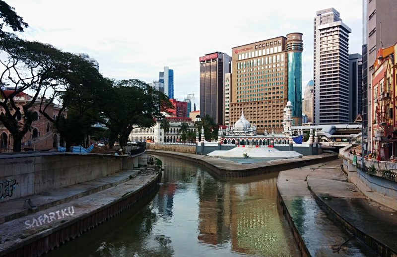 Sungai Klang Avenue J Hotel
